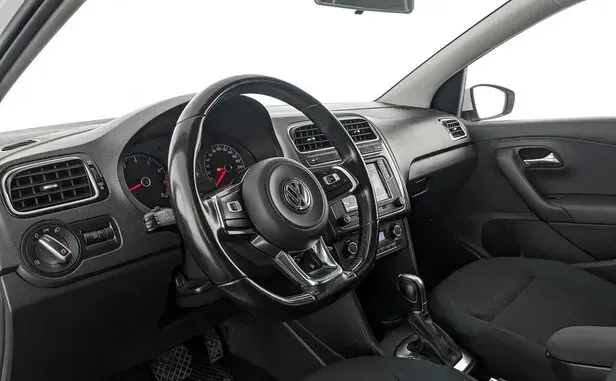 Volkswagen Polo, V Рестайлинг — фото 6