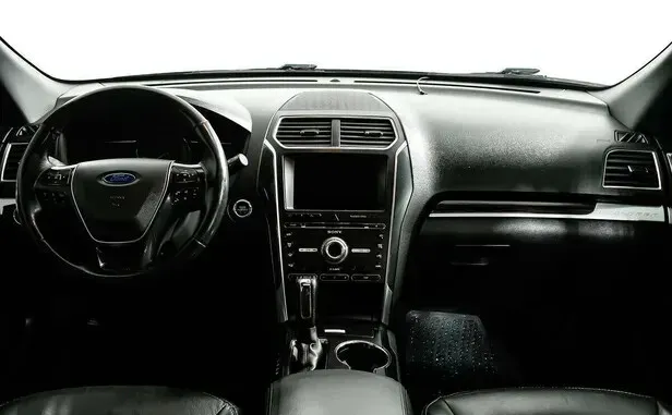 Ford Explorer, V Рестайлинг — фото 6