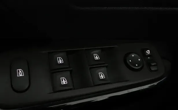 Renault Kaptur, I Рестайлинг — фото 12