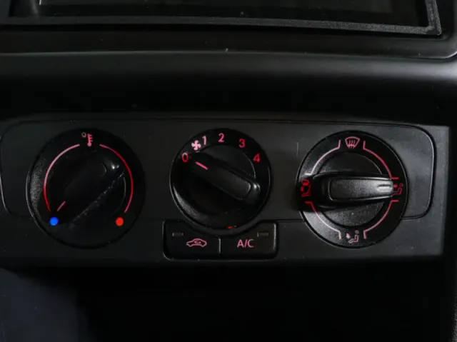 Volkswagen Polo, V Рестайлинг — фото 15