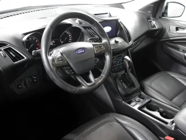 Ford Kuga, II Рестайлинг — фото 15