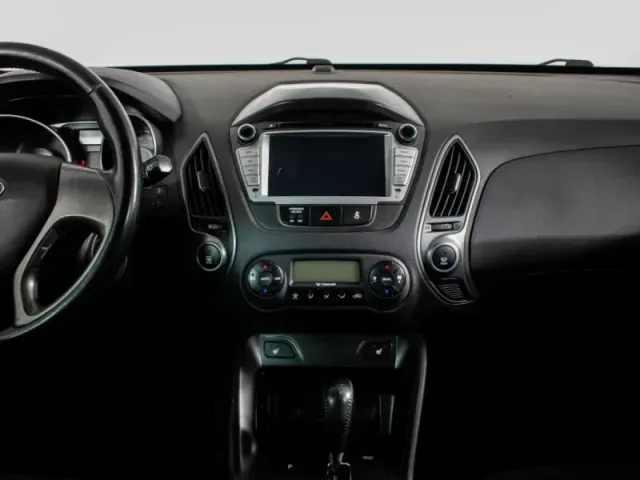 Hyundai ix35, I Рестайлинг — фото 9