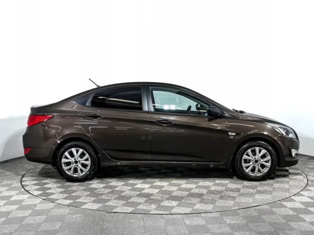 Hyundai Solaris, I Рестайлинг — фото 4