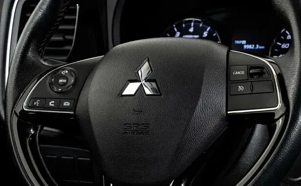 Mitsubishi Outlander, III Рестайлинг 3 — фото 9