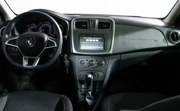Renault Logan, II Рестайлинг — фото 8