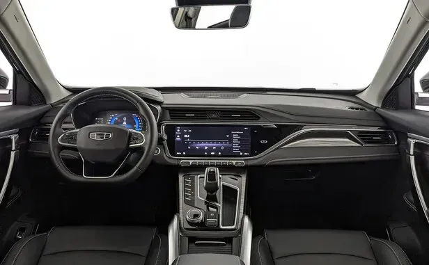 Geely Atlas Pro — фото 5