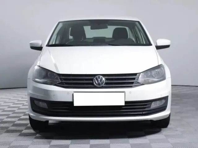 Volkswagen Polo, V Рестайлинг — фото 2