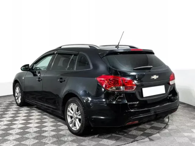 Chevrolet Cruze, I Рестайлинг — фото 7