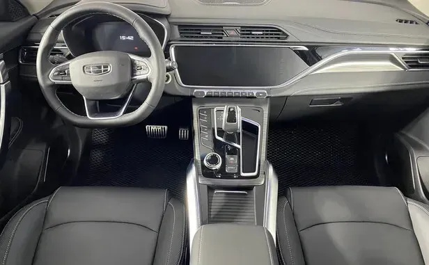 Geely Atlas Pro — фото 6