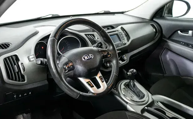 Kia Sportage, III — фото 10