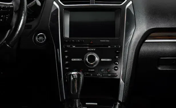 Ford Explorer, V Рестайлинг — фото 9