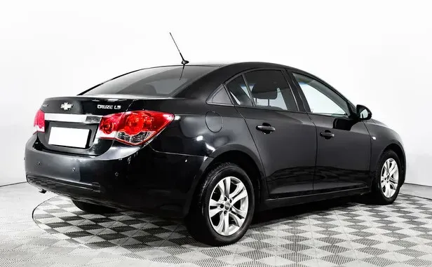 Chevrolet Cruze, I — фото 2