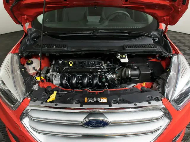 Ford Kuga, II Рестайлинг — фото 17