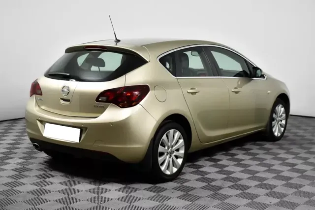 Opel Astra, J Рестайлинг — фото 5