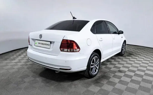 Volkswagen Polo, V Рестайлинг — фото 2