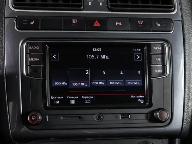 Volkswagen Polo, V Рестайлинг — фото 18