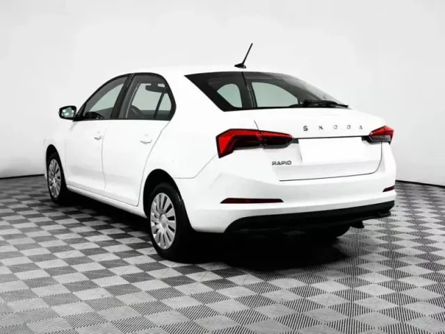 Skoda Rapid, II — фото 7