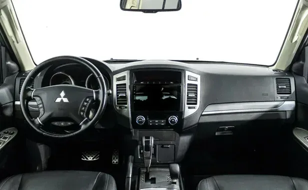 Mitsubishi Pajero, IV Рестайлинг 2 — фото 7