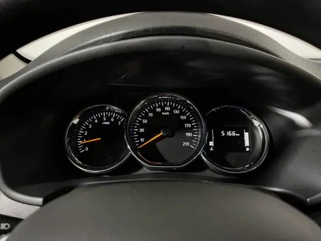 Renault Logan, II Рестайлинг — фото 11