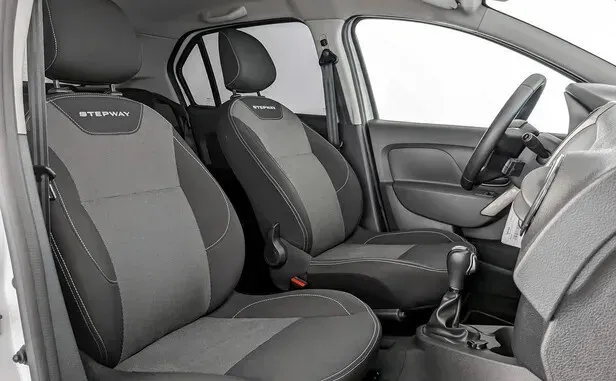 Renault Logan, II Рестайлинг — фото 7