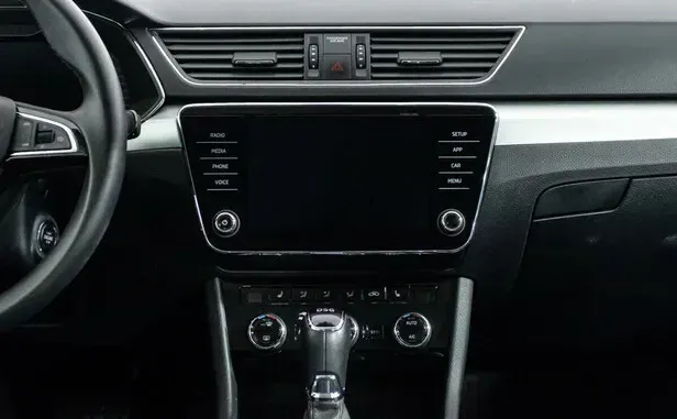 Skoda Superb, III — фото 9