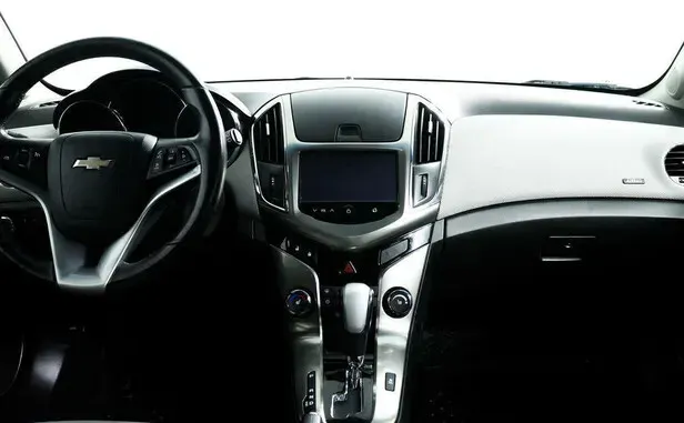 Chevrolet Cruze, I Рестайлинг — фото 5