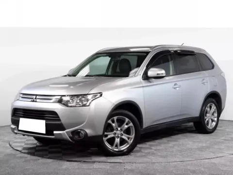 Mitsubishi Outlander, III Рестайлинг — фото 1
