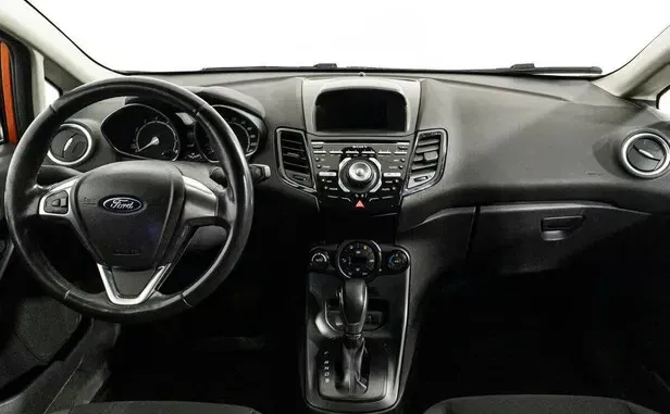 Ford Fiesta, Mk6 Рестайлинг — фото 7