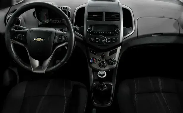 Chevrolet Aveo, II — фото 6