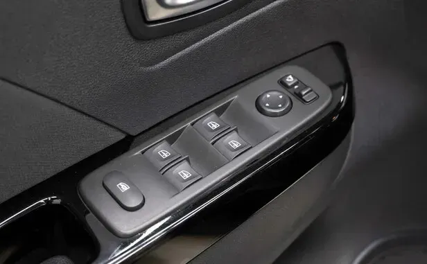 Renault Kaptur, I Рестайлинг — фото 20