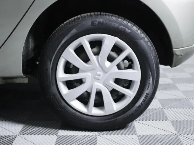 Renault Sandero, II Рестайлинг — фото 9