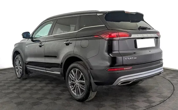 Geely Atlas Pro — фото 4