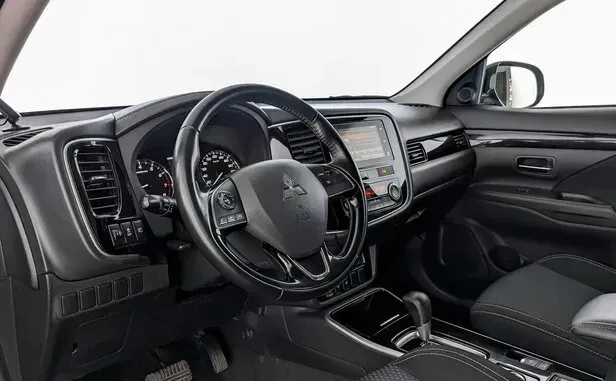 Mitsubishi Outlander, III Рестайлинг 3 — фото 11
