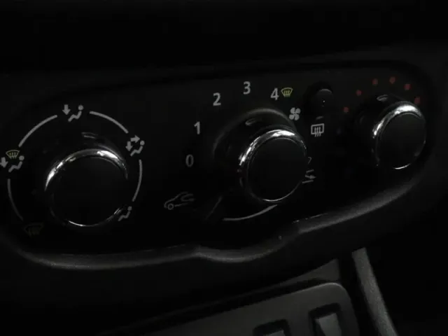 Renault Duster, I Рестайлинг — фото 10