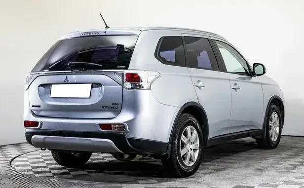 Mitsubishi Outlander, III Рестайлинг — фото 2