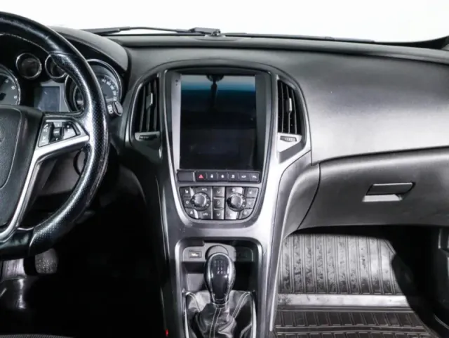 Opel Astra, J Рестайлинг — фото 12