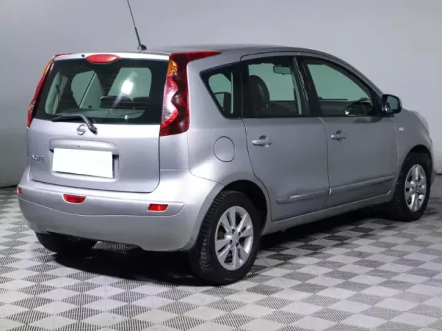 Nissan Note — фото 5
