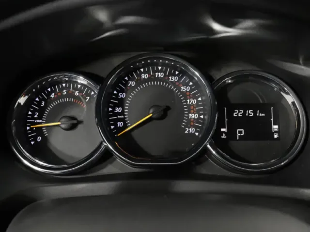 Renault Logan, II Рестайлинг — фото 16