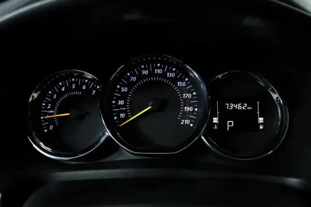 Renault Logan, II Рестайлинг — фото 10